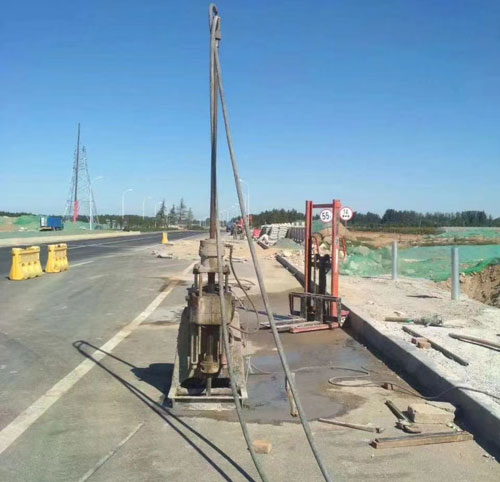 湘东公路高聚物注浆加固